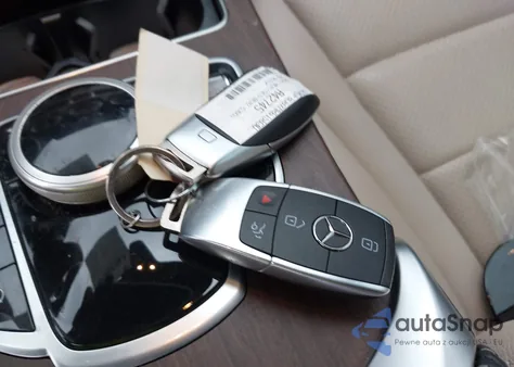 2021 Mercedes-Benz C 300 Sedan из США, поврежденный, VIN W1KWF8DBXMR615830